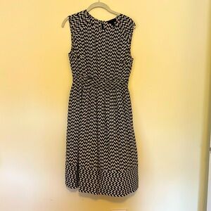 Black & white J. Crew dress size 4 perfect for fall and winter weddings!